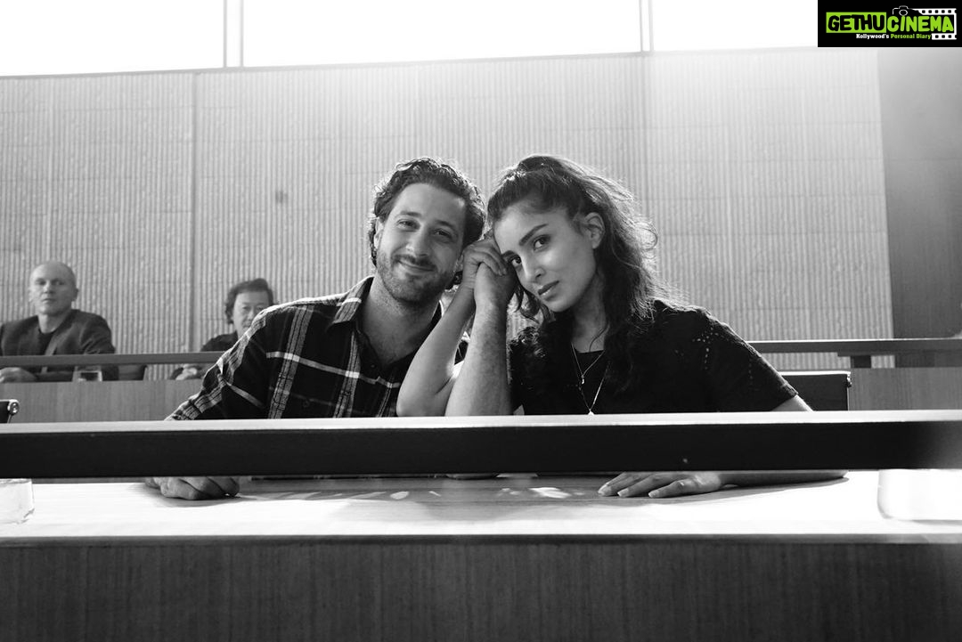Pallavi Sharda Instagram - The caption has been edited after necessarily knowledge addition: HAPPY BIRTHDAY DAMIEN STROUTHOS YOU MASSIVE HOTTIE!!!! Kali Mera, Kali Spera, Kali Nikta and alllll of the goods! ππ½ππ½ππ½ (PS photo of Corrie and Alexiβ¦ Before the Verdict by @danielnettheim. Hope you all enjoyed #TheTwelve on @foxtel)
