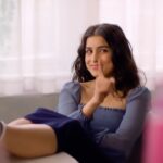 Pallavi Sharda Instagram – Shout out to the friends like Nick who speak terrible Hindi but will snoop-not-snoop on your crush? 😎
#weddingseason now streaming on @netflix 💃🏽
