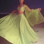 Pallavi Sharda Instagram - Classic. Too busy dancing to take pictures with all the legends present, including the one who brought a community together to break bread and break it down together to the tune of tootak tutiya in celebration of Diwali! But what a blessing! To share in the raw combustion of energy that happens when the veils come down, the dhol kicks in. Thank you @lilly for building a stage for that energy to pop! Cooker di seetteee baj gayee 🎶 💃🏽 #loveandlight2022