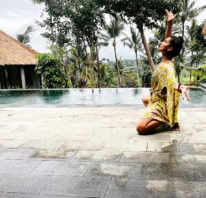 Pallavi Sharda Instagram - It’s #gurupurnima. So grateful for the teachers I’ve encountered in this world… and the one within 🧡 #selfportraitsofadancer