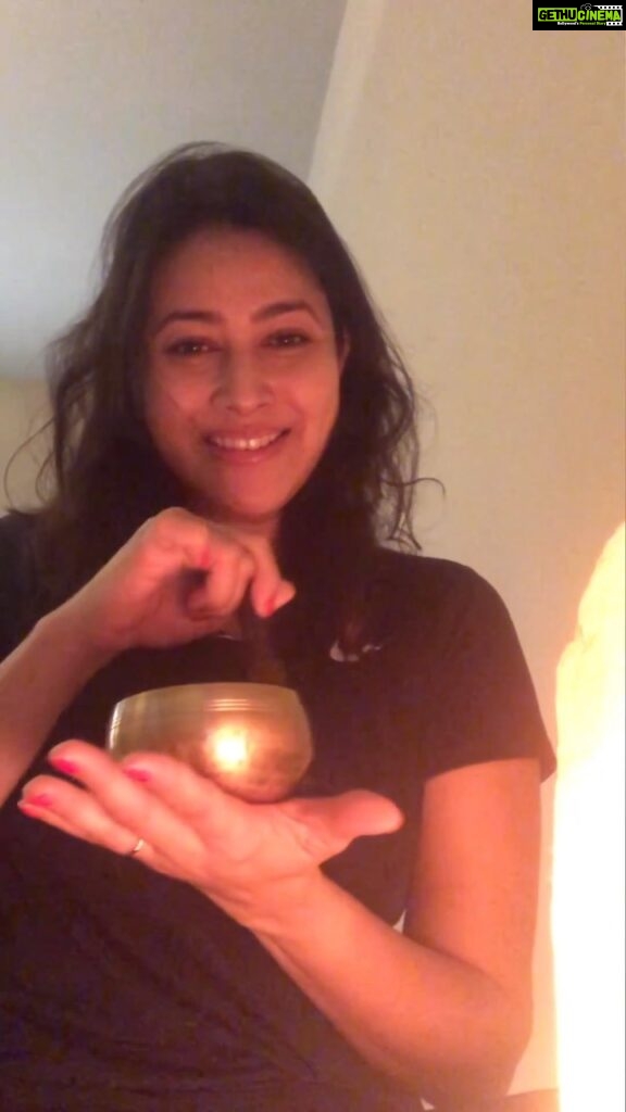 Panchi Bora Instagram - Singing bowl #peace #meditation