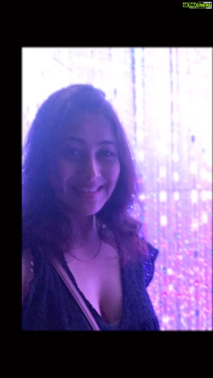 Panchi Bora Instagram - Blinding lights 💫 #travelgram #singapore