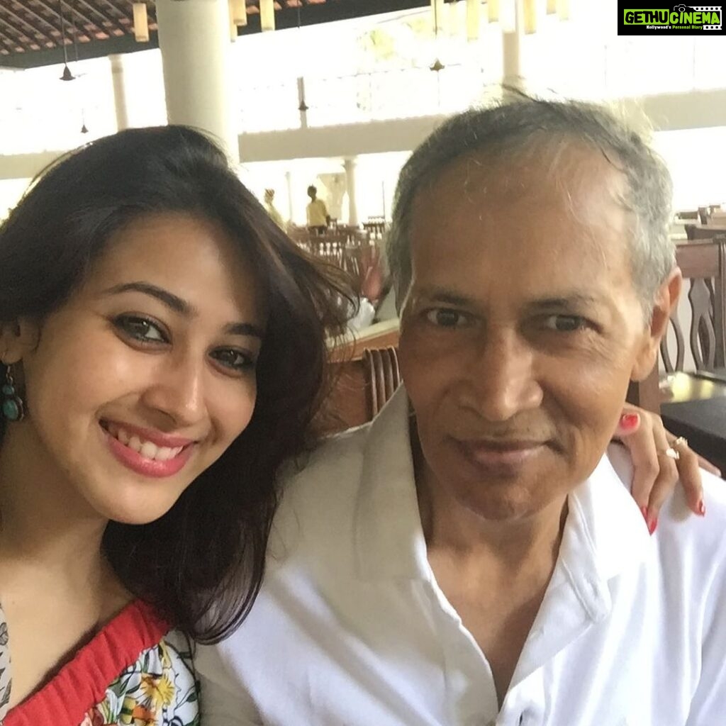 Panchi Bora Instagram - Happy Father’s Day I love you papa thank you for always treating me and making me feel like a princess! Thank you for always supporting me in my life and being you’ I’m really lucky to be your daughter ❤️