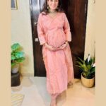 Pankhuri Awasthy Rode Instagram – Bumpin’ In Style// draped in vibrant hues and oozing desi swag! 💃✨

Outfit by @ahika.kurtis
Jewellery- @houseofaekaya