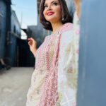 Parull Chaudhry Instagram - Eid Mubarak ❤️ Outfit @thebairaas Jewellery @shaikhaasifa626 Hair @dollybain PR @maverick.communication01 #parullchaudhry #actor #influencer #contentcreator #parullians #explore #bhagyalakshmi #jofithaiwohhithai #traveller #vlogger #chaudhryonthego #fashion #fitness #beauty #lifestyle #fashionblogger #beautyblogger #yogini #fitnessmotivation #travel #saasbahuaurbetiyaan #parullkipaltan Mumbai - मुंबई