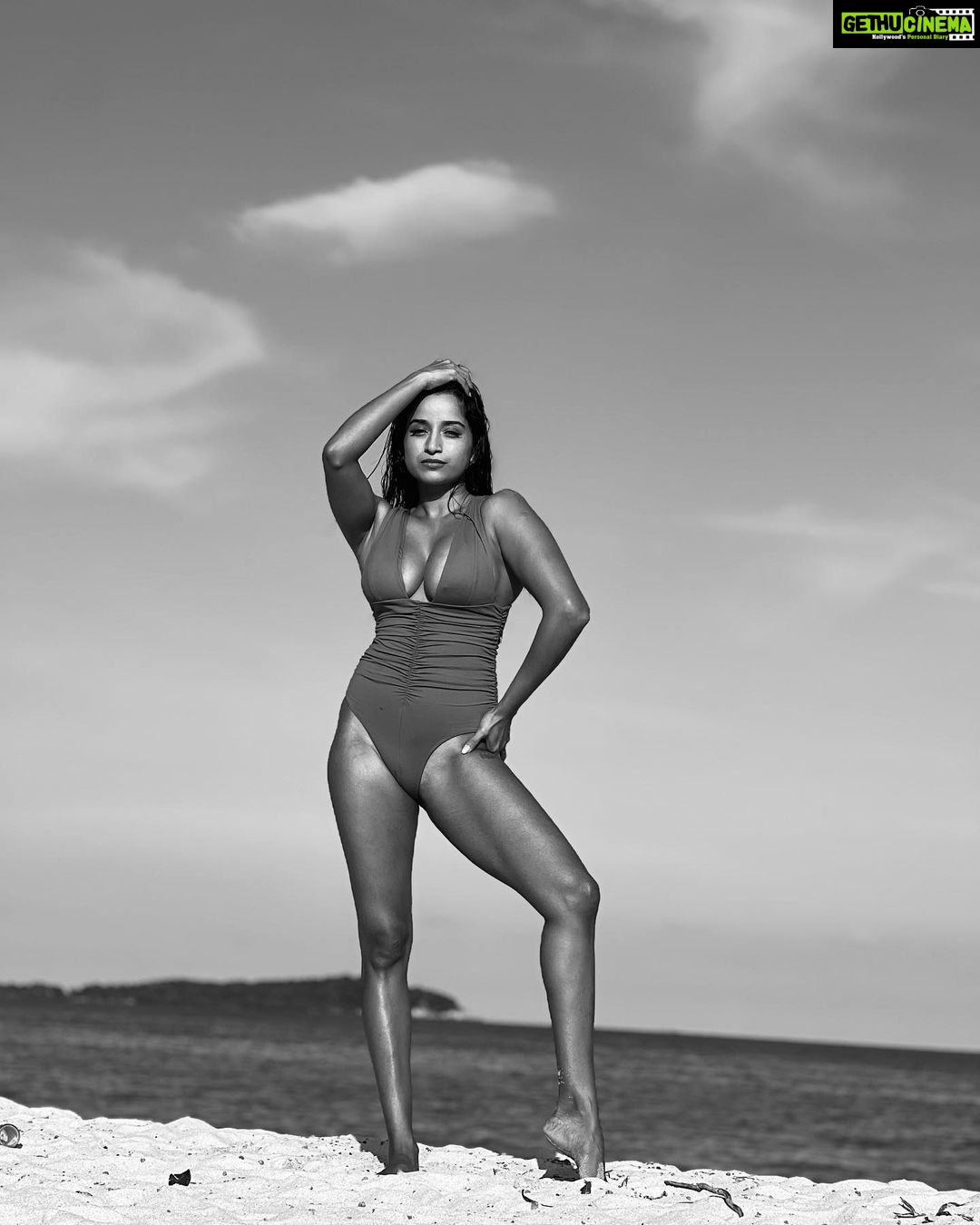 Pooja Bhalekar Instagram - You are just monochrome behind all the colourful chaos… 🦠. . . . . . . . . . . . . . . . . . #blackandwhitephotography #islandlife #monochrome #shades #beachbum #sand #water #lifestyle #aesthetics #fitnessaddict #monokini #swimwear #igers #foryou #instagood