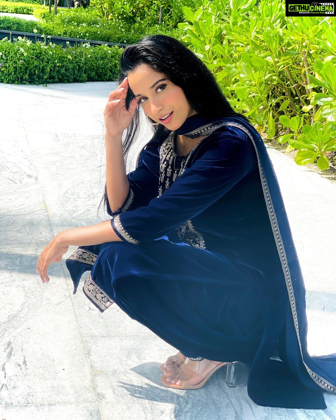 Pooja Bhalekar Instagram - 🤍🌷 . . . . . . . . . . . . #indian #festive #traditional #love #explorepage #fyp #igers #indiangirl #poojabhalekar #fashion #outfitinspo #styleinspiration #indianwear #glowup #glam #instagood #igdaily #centara Centara Reserve Samui