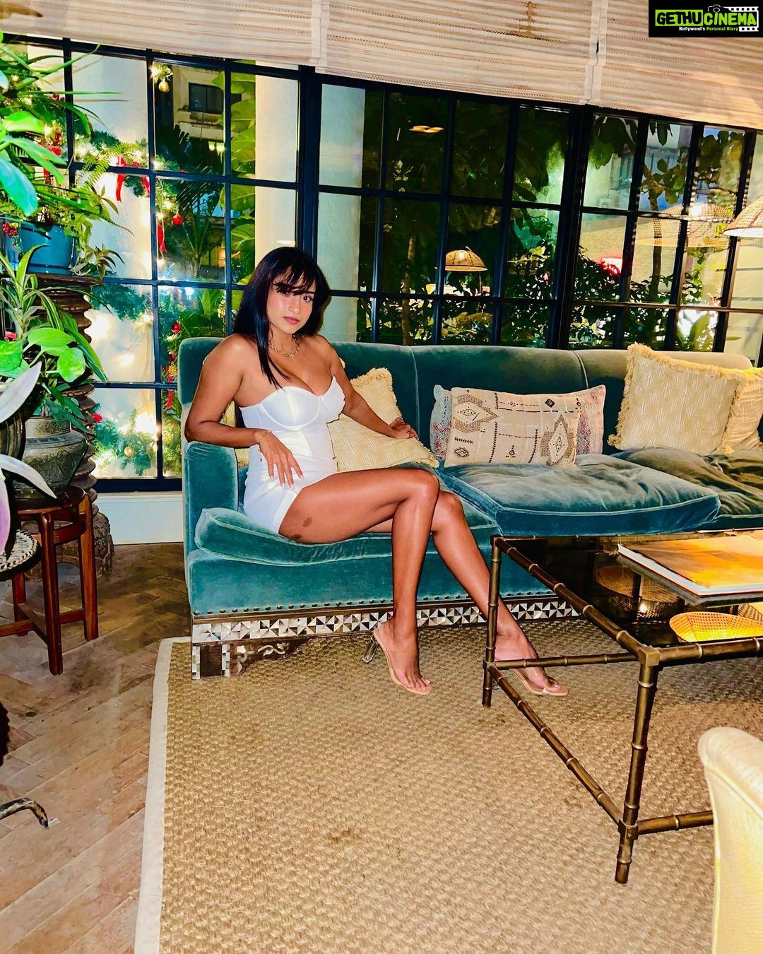 Pooja Bhalekar Instagram - Forgot to post these 🤭🤍 . . . . . . . . . . . . . . . #fyp #fashion #fashionaddict #outfitinspo #dressup #heels #igdaily #explorepage #stylegram #beyou #inspo #ootd #photooftheday #glam #instagood #instagram #sohohouse #sohohousemumbai