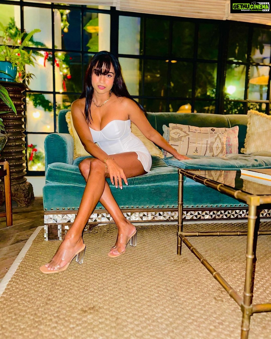 Pooja Bhalekar Instagram - Forgot to post these 🤭🤍 . . . . . . . . . . . . . . . #fyp #fashion #fashionaddict #outfitinspo #dressup #heels #igdaily #explorepage #stylegram #beyou #inspo #ootd #photooftheday #glam #instagood #instagram #sohohouse #sohohousemumbai