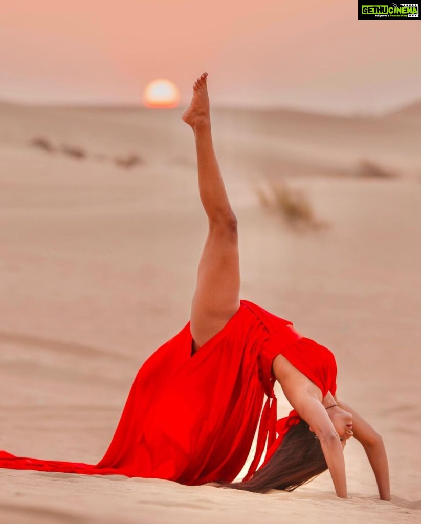 Pooja Bhalekar Instagram - How to get a Yoga Body : Have a Body, do Yoga 🧘🏻‍♀️🤍 . . . . . . . . . . . . . . . . . . . . . #yoga #internationalyogaday #fitness #poojabhalekar #yogagirl #yogainspiration #inspo #fyp #flexibility #balance #foryou #innerpeace