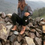 Pranati Rai Prakash Instagram - Hills! ⛰️🌲🌿🌻 and 💁🏻‍♀️ say,”Hi”! Queen of Hills