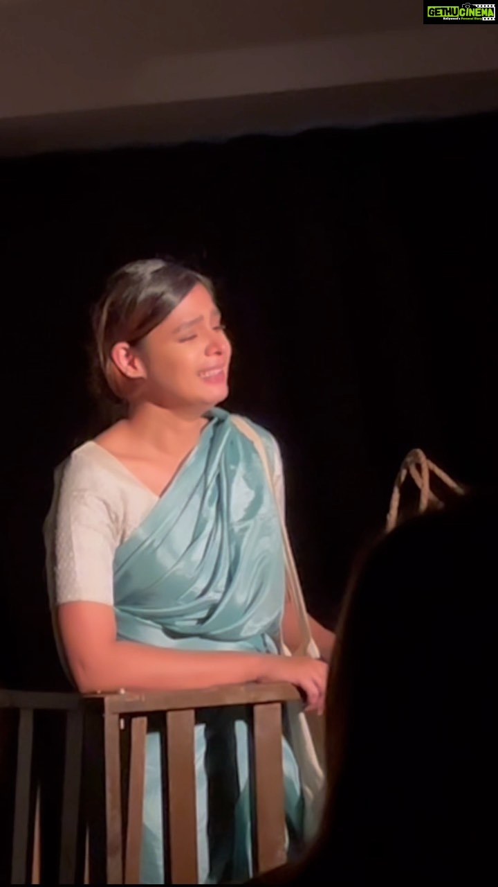 Pranati Rai Prakash Instagram - Benare bai fighting for her child like! ⚡️ A part of my monologue from yesterday’s act. Here’s completing 12 successful shows of ‘Khamosh Adalat Jaari Hai’, play by Lt. Vijay Tendulkar. Thanks to @ashokpandey187 sir @jeffgoldbergstudio for believing in me. More coming soon! 🤍🫶 . . . #KhamoshAdalatJaariHai #LeelaBenare #Benarebai #play #hindi #theatre #mumbai #culture #society #traditions #bondages #reflection #literature #playright #vijaytendulkar #monologue #emotional #pranatiraiprakash