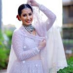 Priya Marathe Instagram - Now here try to my level recreate @kiaraaliaadvani wedd look on Marathi @star_pravah tv serial @tujhechmeegeetgaataahe serial acter @priyamarathe mam😍🥰 Makaeup hairstyle- @pi.nki7227 Click - @_.perfectclick._ In frame - @priyamarathe Outfit- @sanghavi_renthouse_official Jwllery - @jewellery_of_world . . . . #bridal #makeupartist #makeupideas #maharastrasaree #thane #mumbai #makeup #hairstyles #beingmarathi #airoli #reels #instagram #instalove #instadaily #makeupart #pune #makeuplover #reel #reelininsta #starpravahparivaar #réel #makeupmysteryindia #makeuptutorial #reelitfeelit #reelsvideo #trendingvideos #reelsvideo #viral#makeuptransformation #makeupreels New Mumbai