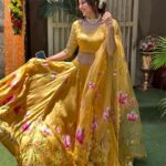 Priyal Gor Instagram - Felt like a 🌻