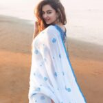 Pujita Ponnada Instagram - Welcoming 2023 with a heart full of gratitude, love, hope and faith. Forgiving the past and looking forward to a wonderful year ahead. Let’s all remember to be a little kinder to ourselves. Happy New Year ❤️ 📸 @vishwasgonsalves #pujitaponnada #happynewyear #2023
