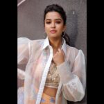 Pujita Ponnada Instagram - Orange is the new black 🍊 Clicked by @vclicksphactoryofficial Outfit @thevoguenaari Styling @salonij676 Makeup @aayushisinhamakeup Hairstylist @gadwalmounika #pujitaponnada #actor #happyweekend