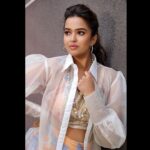 Pujita Ponnada Instagram - Orange is the new black 🍊 Clicked by @vclicksphactoryofficial Outfit @thevoguenaari Styling @salonij676 Makeup @aayushisinhamakeup Hairstylist @gadwalmounika #pujitaponnada #actor #happyweekend