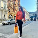 Pujita Ponnada Instagram – Exploring Oxford Street 🇬🇧 

#pujitaponnada #ukdiaries #exploringlondon Oxford Street, London England