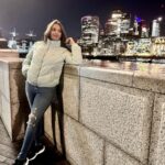 Pujita Ponnada Instagram – Beautiful sights all around 🫶🏻✨🌉 

#pujitaponnada #ukdiaries #happymonday #exploringlondon Tower Bridge