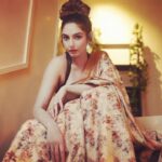 Ragini Dwivedi Instagram - ONE SAREE : 1 story 🫠🤓 Shot by @suneethhalgeri Makeup n hair @strokesnstrands Outfit @cholafashions @sanjay_shammy Curated @liya__samuel25 #raginidwivedi #ragini #photooftheday #photo #shooting #shootdiaries #shootlife #shootmode #actor #actorlife #influencer #karnataka #south #india #saree #sareefashion #sareelove #sarees #instagood #instagram #instapic #instafashion Bangalore, India