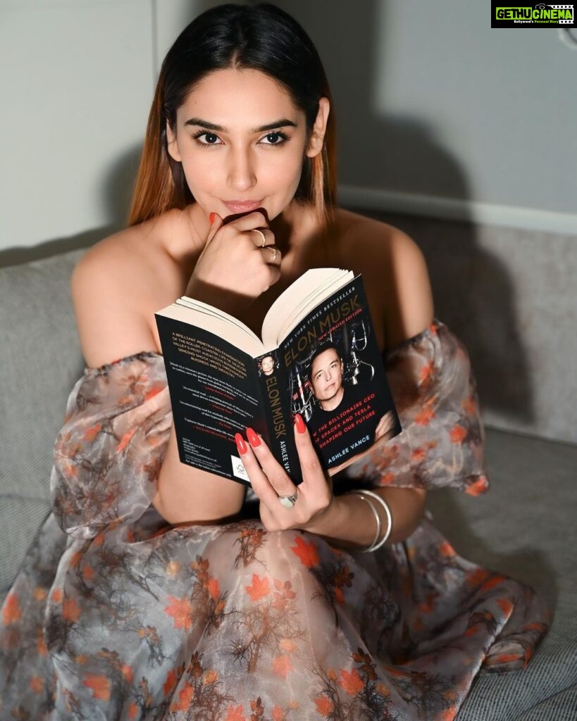 Ragini Dwivedi Instagram - 📚🙇‍♀👸 Book worm and me swipe to see 🤪 Are u a book work or a phone worm ?? Outfit @devnastitchingstudio Styling @nainaarora.fashion Shot by @arjunsuhas Makeup n hair by yours truly 💕 Reading @elonrmuskk hmmm #raginidwivedi #ragini #poser #photo #photooftheday #actor #justcause #feltlikeposting #princess #influencer #south #india #international #lovestatus #loveyourself #positivevibes #trending #viralpost #bookworms #bookstagram #instagram #instagood #instadaily #instafashion #instamood Bangalore, India