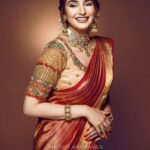 Ragini Dwivedi Instagram – AKSHAY TRITIYA : the new season and new year is here with all the possibilities and luck in our hands 
Design and styling :@vibbhinna 
Mua:@makeoverwithlakshmi_shetty
Jewellery:@gajraj_jewellers
Shot by :@anusharamkaran 

#raginidwivedi #akshytrutiya2023❤️ #akshaytritiya #festivetime #springtime #newseason #newyear #newbeginnings #festivewear #festivalfashion #festivalvibes #positivevibes #reelsinstagram #reels #reelsvideo #reelkarofeelkaro #reelindia #reelitfeelit❤️❤️ #trendingreels #trendingsongs #trendingaudio #trendingnow #viralreels #viralpost Bangalore, India