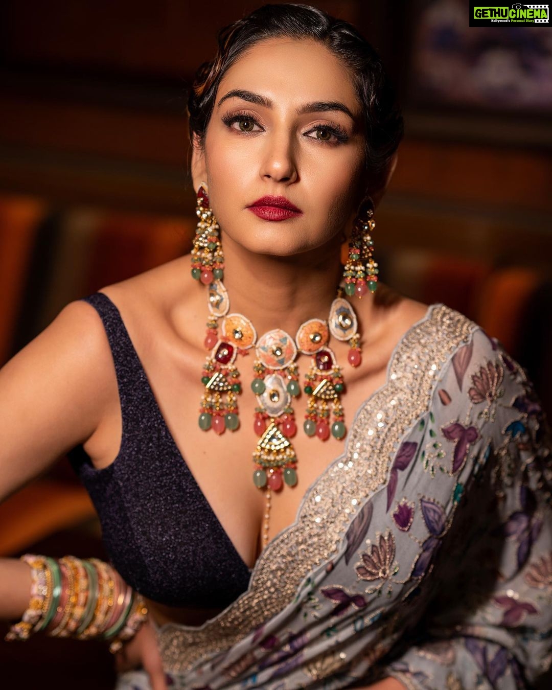 Ragini Dwivedi Instagram - JUST REFLECTING ๐ธ๐ With @thekoskii Shot by @chethankamal Amazing edit @chethankamal Makeup n hair @prettyumakeovers Styling and jewellery @styleitupwithalisha Location @jwmarriottblr #raginidwivedi #ragini #editorial #photoshoot #ethnicwear #vintagestyle #global #photooftheday #photography #actor #influencer #karnataka #south #india #international #portraitphotography #trending #trend #viralpost #instagram #instagood #instadaily #instadaily #instamood JW Marriott Hotel Bengaluru