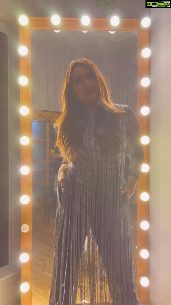 Ragini Dwivedi Instagram - SUKOON 💕 What a song @mitrazmusic Outfit @rudrakshdwivedi Shot by @rudraksh_dwivedi #raginidwivedi #ragini #mumbaidiaries #mumbai #positivevibes #poser #actor #influencer #trend #trending #trendingreels #trendingsongs #trending #trendingnow #trendsetter #reelsinstagram #reels #reelsvideo #reelkarofeelkaro #reelindia #viralreels Mumbai, Maharashtra