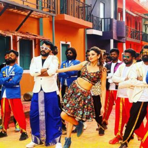 Ragini Dwivedi Instagram - #TUNTUN 💖💃💃💃 My first collaboration wid d supremely talented @chandanshettyofficial This is the song of the year guys 💕 On #April10 on @aanandaaudio Shout out to the fantastic team Outfit @rudraksh_dwivedi @nainaarora.fashion Makeup and hair @strokesnstrands Team for the song @sujayshastry @gokulaentertainers @iammangli #raginidwivedi #chandanshetty #ragini #collaboration #song #trending #trend #tuntun #kannadasongs #kannada #viralvideos #comingsoon #songofstyle #songoftheyear #post #dancevideo #dancenumber #tuntunonapril10 #instagood #insatagram #instafashion #instalove Bangalore, India