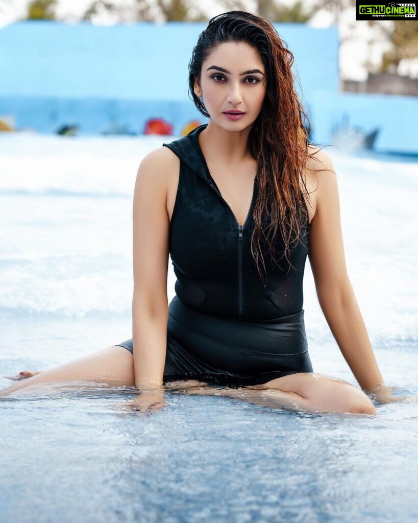 Ragini Dwivedi Instagram - Baby shatatududu (baby shark song )🥹🙉🫠👸 We love blue more or water more ??? Or my smile more 🤓😋🥶 Shot by @the_eyecapture Makeup n hair @strokesnstrands Outfit n styling @nainaarora.fashion Curated @liya__samuel25 Management @shiva.kumars.54584 @arjunsuhas #raginidwivedi #ragini #fridaymood #happiness #smile #positivevibes #love #blue #photooftheday #photoshoot #potd #instagood #instagram #instalike #instafashion #instamood #actor #influencer Ruppis Resort Bangalore