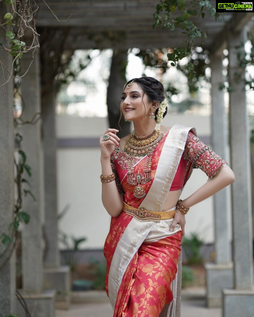 Ragini Dwivedi Instagram - UGADI CELEBRATIONS 🌺 Greeting Ugadi with a lot of optimism excitement and expectations … Shot by @divinephotography.in Makeup n hair @prashanthmakeover Jewels @sriganeshjewellers Outfit @lakshmi_silksblr Blouse @anthariya_ #raginidwivedi #ragini #ugadispecial #ugadifestival #ugadi2023 #ugadi #festivetime #festival #festivalfashion #festival #positivevibes #post #photooftheday #photoshoot #photos #ethnicwear #ethnic #instagram #instagood #instafashion #instamood #instalike #instalove #instaphoto #instalike #indianfestival home sweet home,Bangalore