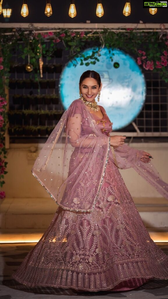 Ragini Dwivedi Instagram - INDIAN WEAR 😍👏🏾 My love for Indian and ethnic wear and our Kannada songs and music 💕 Outfit @devnastitchingstudio Jewels n styling @nainaarora.fashion Location @shorethangblr Shot by @kiran.venkataramanappa Music @vinay_music Thank you @tridhac for the wonderful touch to the video hugs to you #reelsinstagram #ragini #raginidwivedi #trending #trendingreels #trendingaudio #trendingsongs #reelsinstagram #reelitfeelit #reelsvideo #reelkarofeelkaro #reelsindia #ethnicwear #india #indiangirls #instagram #instalike @instagram #instafashion Bangalore, India