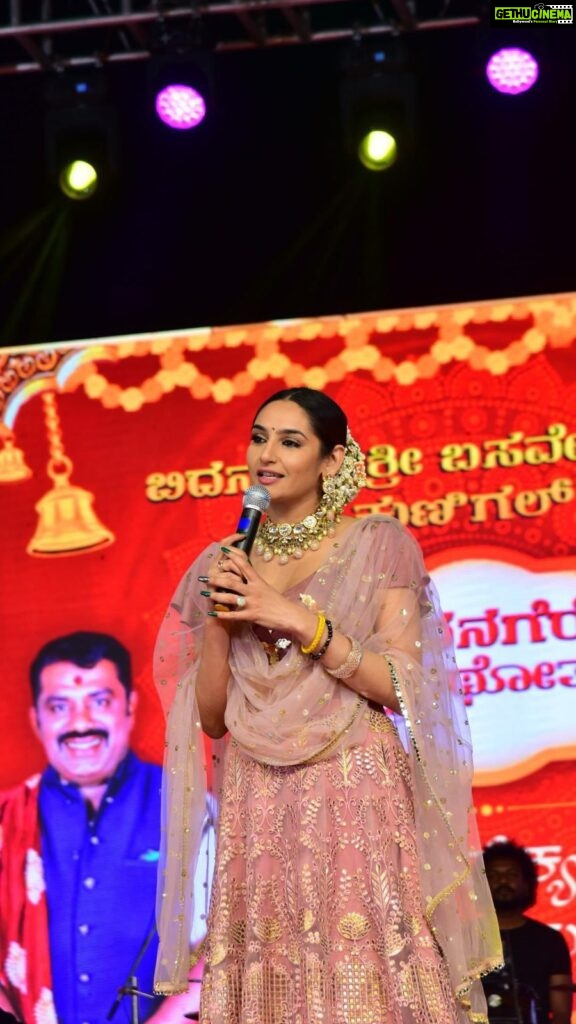 Ragini Dwivedi Instagram - BIDHANAGERE BASAVESHWARA MATTA worlds number one 161 feet Hanuman statue Shivaratri festival..… Thankfull to all the fans and supporters for all the love and encouragement for 2023 now let’s all shine and celebrate new beginnings make each other better support each other spread love and happiness 💕 keep shining and keep positive vibes 💕 Outfit @devnastitchingstudio Styling and Jewellery @nainaarora.fashion Managed by @liya__samuel25 Makeup and hair @rraginidwivedi #raginidwivedi #ragini #shivaratri #shivratri #festival #festivetime #festivemood #event #event #karnataka #southindianfashion #south #india #love #power #spirituality #ethnicwear #actor #influencer #kannada #karnataka #kannadaactress #instagram #instagood #instalike #instamood #instapic #instagramers Karnataka