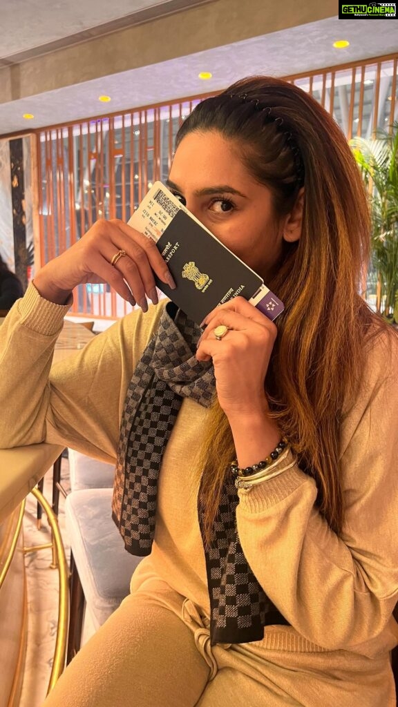 Ragini Dwivedi Instagram - THAILAND FOOD TOUR 💕 One day in Bangkok and so much amazing food and drinks…. My love for food is known and each moment was worth the spend 🫶🏾🥳 Wanna guess how many expressions 😜🙉🧟‍♀️ #ragini #raginidwivedi #rdeats #trendingreels #reelsinstagram #trending #trendingsongs #trendingaudio #trend #reels #reelsindia #reelsvideo #reelitfeelit #traveltheworld #travelreels #travelblogger #travelgram #thailand #bangkok #foodstagram #foodporn #foodblogger #foodreels #lovefood #foodgasm #foodlover