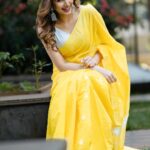 Ragini Dwivedi Instagram – Be happy 😃 be bright 🫶🏾
Mahashivratri special 2023 
Outfit @devnastitchingstudio 
Jewellery @nainaarora.fashion 
Makeup and hair @brides_of_mos 

#raginidwivedi #ragini #potd #trendingreels #trending #trendingsongs #trendingaudio #reelsinstagram #reelsvideo #reelsindia #reelitfeelit #reelkarofeelkaro #reelsviral #reelsinsta #viralreels #viralvideos #viralsong #instagram #instagood #instadaily #shivaratri #poser #bengaluru #festivemood #festival home sweet home,Bangalore
