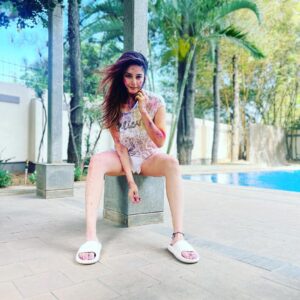 Ragini Dwivedi Instagram - HOLI 💕

ಹೋಳಿ ಹಬ್ಬದ ಶುಭಾಶಯಗಳು 
The arrival of spring .. end of winter 
Blossoming of love 
Meet everyone play Laugh 💕 
forget and forgive and repair broken relationships 
Shot by @raveenarai17 

#raginidwivedi #happyholi #holifestival #holihai #newyear #newbeginnings #newpost #positivevibes #happyme #festivalofcolors #colours #smile #laughingcolours #laugh #live #friendship #love #light