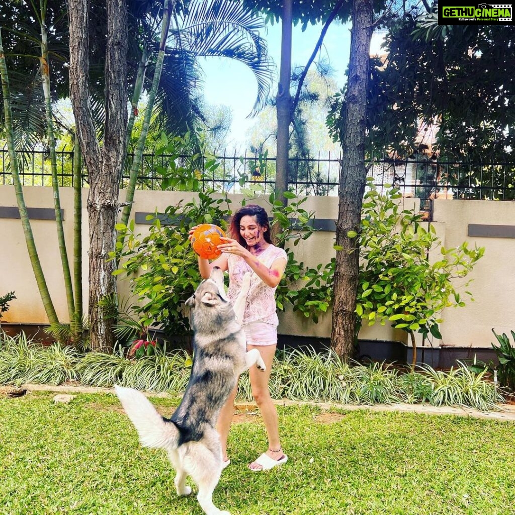 Ragini Dwivedi Instagram - HOLI 💕 ಹೋಳಿ ಹಬ್ಬದ ಶುಭಾಶಯಗಳು The arrival of spring .. end of winter Blossoming of love Meet everyone play Laugh 💕 forget and forgive and repair broken relationships Shot by @raveenarai17 #raginidwivedi #happyholi #holifestival #holihai #newyear #newbeginnings #newpost #positivevibes #happyme #festivalofcolors #colours #smile #laughingcolours #laugh #live #friendship #love #light home sweet home,Bangalore