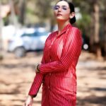 Ragini Dwivedi Instagram – FOR @itel_india LAUNCH 👑
Outfit @devnastitchingstudio 
Shot by @arjunsuhas 
Edited by @strokesnstrands 
Makeup n hair @rraginidwivedi 
Curated by @kumarjagganath 

#raginidwivedi #ragini #brandcollaboration #eventdiaries #phone #pad #bengaluru #instagood #instagram #instapic #pantsuit Bangalore, India