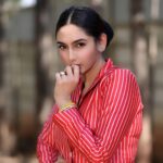 Ragini Dwivedi Instagram – FOR @itel_india LAUNCH 👑
Outfit @devnastitchingstudio 
Shot by @arjunsuhas 
Edited by @strokesnstrands 
Makeup n hair @rraginidwivedi 
Curated by @kumarjagganath 

#raginidwivedi #ragini #brandcollaboration #eventdiaries #phone #pad #bengaluru #instagood #instagram #instapic #pantsuit Bangalore, India