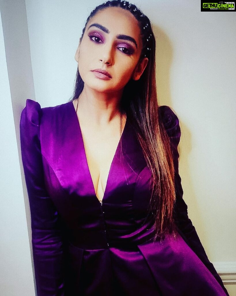 Ragini Dwivedi Instagram - EVENT SRILANKA 2023 💕 for @ballysentertainment @ballyscasinocolombo Outfit n styling @devnastitchingstudio @nainaarora.fashion Makeup @amysbeauty_edge_ Hairstyle @style_with_navo Thank you @shaikfazilballys for the hospitality 👏🏾 Curated by @dj_dr.a and team #raginidwivedi #ragini #event #collaboration #reelsinstagram #reelsvideo #reelindia #reelitfeelit #reelkarofeelkaro #reelsviral #reelsinsta #trendingreels #trending #trendingsongs #trendingaudio #trendingnow #trendingnow #power #instagram #instalike #instafashion #instamood #highfashionmakeup # Columbo, Sri Lanka