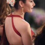 Ragini Dwivedi Instagram – REGAL DIARIES 🫶🏾🙋‍♀️❤️❤️💕💕
To be a girl child and to be honoured to wear your mothers clothes and jewellery is priceless 
Custom made saree @rohini64 
Shot by @theweddingjournalsofindia 
Edited by @kiran.venkataramanappa 
Styled @nainaarora.fashion 

#raginidwivedi #ragini #photooftheday #pride #potd #posechallenge #sareelove #indianwear #indianenterpreneur #indianfashion #ethnicwear #ethnicoutfit #ethnicstyle #instagood #instadaily #instamood #instalove #reelsinstagram #reelitfeelit #trending #trendingreels #trendingsongs #trendingnow Bangalore, India