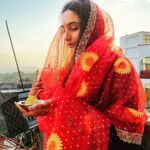 Ragini Dwivedi Instagram – JAI MAATA DII 💕
Maa ka ashirwad Sab se zaroori 
Sachiya Jyotha wali MAATA Teri Sada hi jaaaaaiiiiii 

#raginidwivedi #ragini #positivevibes #newbalance #newbeginnings #newpost #post #spiritualjourney #spiritualgrowth #hometown #pind #familytime #familylife #instagood #instagram #chintpurnimata🙏 #godfirst #smile #powerofpositivity #poweroflove #prayfortheworld Chintpurni Mata, Himachal Pradesh