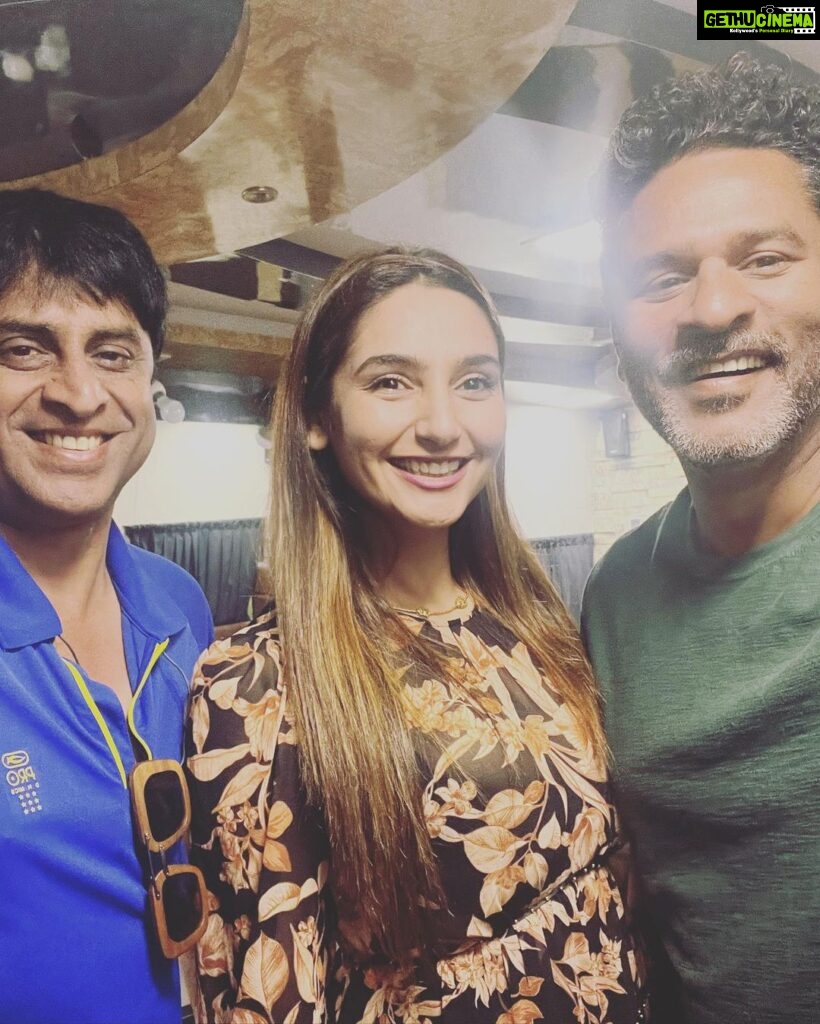 Ragini Dwivedi Instagram - WHATTA DAY :) Filled with so much conversation laughter and joy 🤩 😍💕❤️ So amazing meeting and hosting @prabhudevaofficial ur energy is just phenomenal Thank you @shyam_sunder_official for always being around ❤️❤️❤️ #raginidwivedi #prabhudeva #actorslife #meetandgreet #funtimes #lovenlight #staytuned #instagood #instagram #instadaily #instafashion #influencers # home sweet home,Bangalore