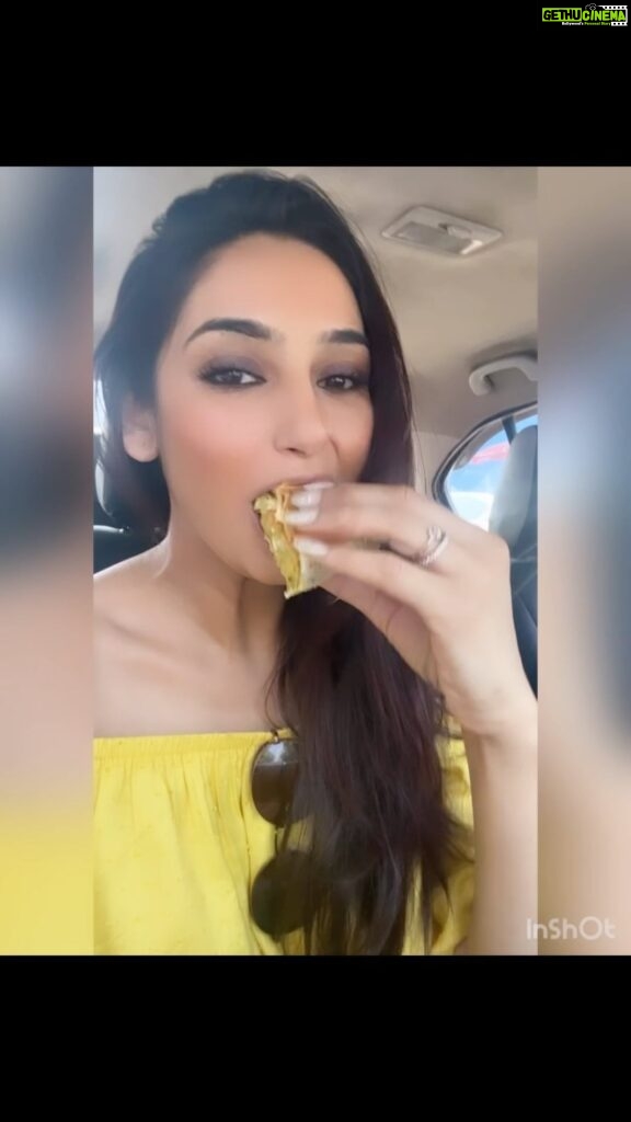 Ragini Dwivedi Instagram - Tuesday motivation 😂😂 Had to kill myself after these meals and my trainer hates me a little more 😂😂 What food do u like comment below 🤪🤤 and tag a foodie friend also leme check them out 🥳 #raginidwivedi #ragini #trendingreels #trendingsongs #trendingaudio #foodporn #foodstagram #foodie #loveforfood #rdeats #instafood #influencer #actor #hobbyeating #punjabi #streetfood #streetstyle Bangalore, India