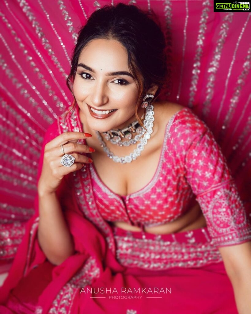 Ragini Dwivedi Instagram - IT is what it is 😏🥰🤓 Designer/styling :@vibbhinna Mua:@makeoverwithlakshmi_shetty Jewellery: @vibbhinna Click:@anusharamkaran #raginidwivedi #ragini #swag #portrait #poser #positivevibes #photooftheday #photoshoot #southindianjewellery #ethnicwear #ethnicoutfit #ethnicfashion #indiangirls #indian #instagram #instagood #instadaily #instafashion #trending #viralpost Bangalore, India