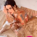Ragini Nandwani Instagram - Indian attire are always beautiful Outfit @yellowsapphire79 #yellowsapphire #kaalimaa #newcollection #newventure #celebritystyle #newarrivals #mumbai #international #stores #needsupport #blessings #jaiswamisamarth🙏🏻 #jainavdurgamaa🙏 #omnamahshivaya