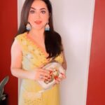 Ragini Nandwani Instagram - Whatttttt…. I’m ready 😎 Outfit @yellowsapphire79 #reelsinstagram #trendingreels #finally #weekend #loveweekends #mollywood #jumpsuit #collab #yellow #instagood #hotonbeauty #cute #loveanimals