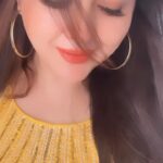 Ragini Nandwani Instagram - Hello Monday Outfit @yellowsapphire79 #reelsinstagram #viralvideos #instagram #yellowdress #chennai #shooting #shootlife #happyday #mondayblues #southactress #hotactress #hotonbeauty #likesforlike #hotmodel #chennai #dubailife #vanity #lipglossaddict #behindthescenes #yellow #weddingseason #celebrity #celebration #influencer #southactresses #bollywood #tvactress #highheels