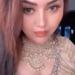 Ragini Nandwani Instagram - Peopleeeee #viral #people #postoftheday #pastel #slay #pretty #actresshot #makeuproom #mumbai #shootlife #mondayblues #whatsnew #hotactress #southactresses #chennai #motivation #trendingreels