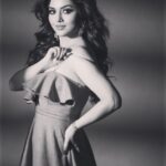 Ragini Nandwani Instagram - Addiction …….. @amitkhannaphotography #photooftheday #hot #actress #newpost #viral #confidence #photoshoot #celebrityfashion #stylist #hairstyles #queen #india #love #february #eveningvibes #hotgirlsummer